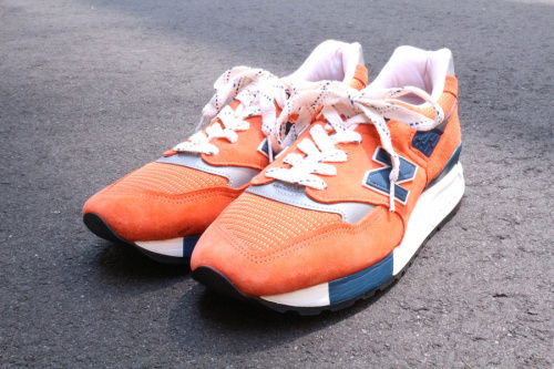 スニーカーのNEW BALANCE