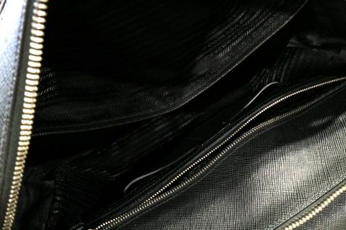 プラダのボストンバッグ