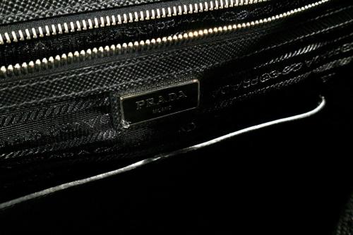 ボストンバッグの古着