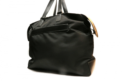 ラグジュアリーブランドのPRADA