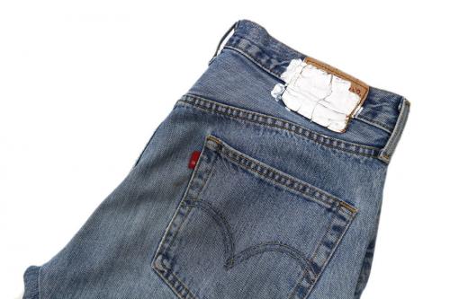 オールドパークのデニムパンツ