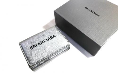 ラグジュアリーブランドのBALENCIAGA