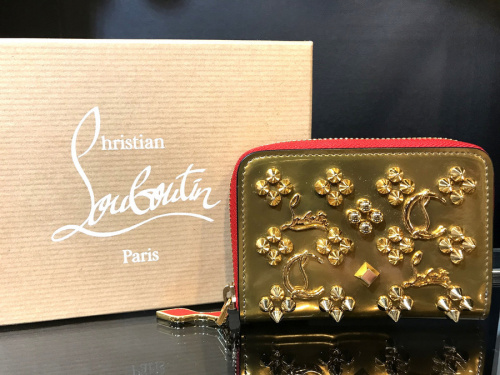 ラグジュアリーブランドのChristian Louboutin