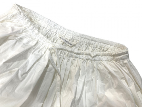 ナチュラルブランドのmina perhonen