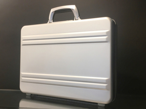 ビジネスアイテムのZERO HALLIBURTON