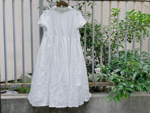 ネストローブのリネンシャンブレーワンピース
