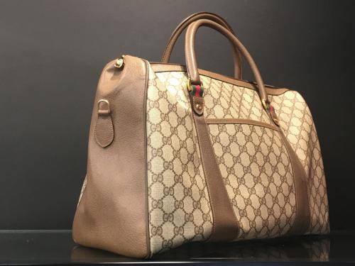 ブランドバッグのユニセックス