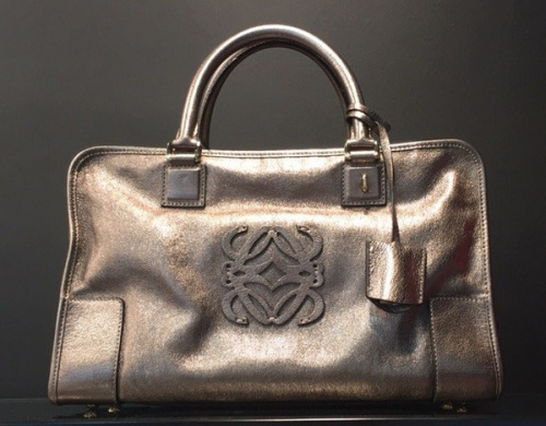 ラグジュアリーブランドのLOEWE