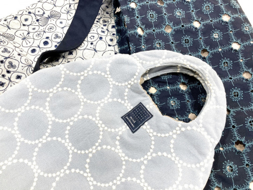 ナチュラルブランドのmina perhonen