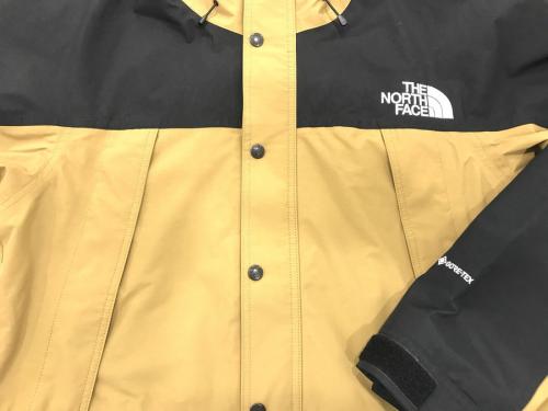 マウンテンパーカー