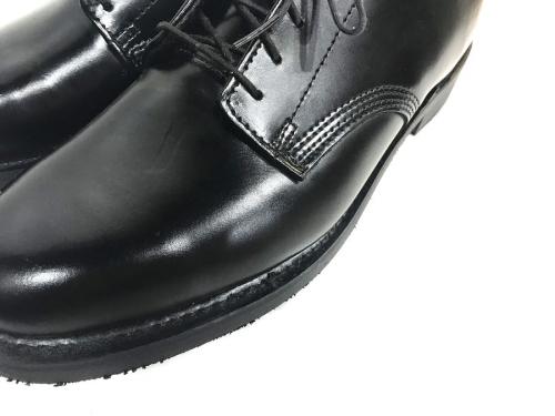 アーペーセーのポストマンシューズ