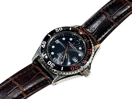 インポートブランドのBLACK LABEL CRESTBRIDGE