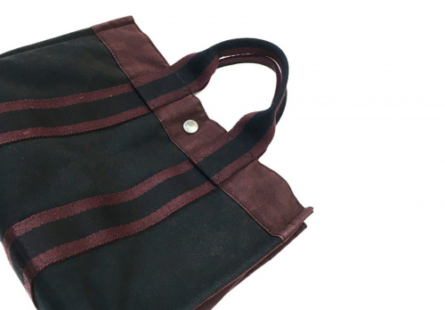 ラグジュアリーブランドのHERMES