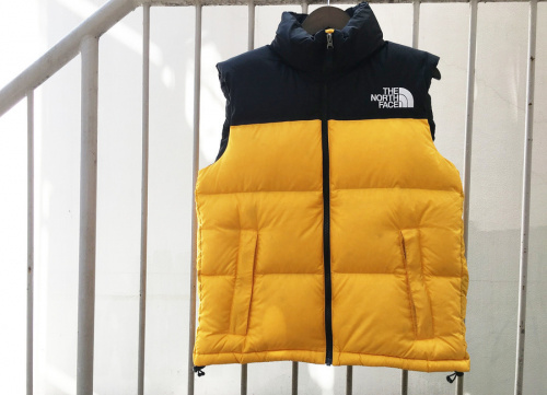 アウトドアブランドのTHENORTHFACE