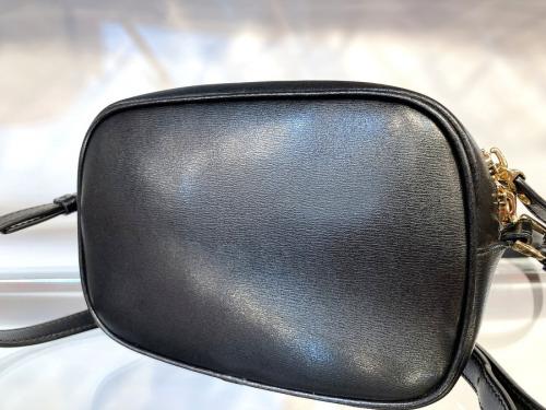 サルヴァトーレ フェラガモのガンチーニミニショルダーバッグ