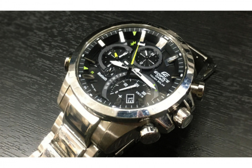 ビジネスアイテムのCASIO × EDIFICE