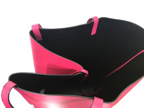 HEXAGONAL TOTEのトートバッグ