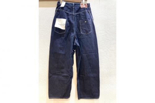 ミナ ペルホネンのalwasワイドデニム