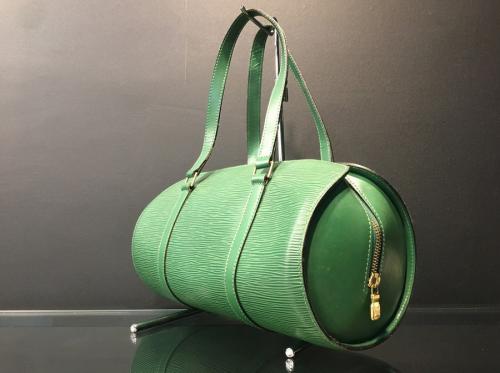 ルイ ヴィトン　のブランドバッグ