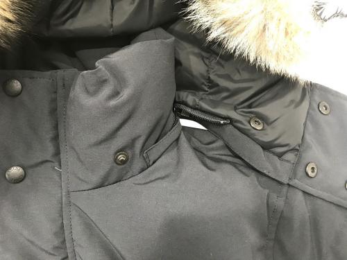 カナダグースのダウンジャケット