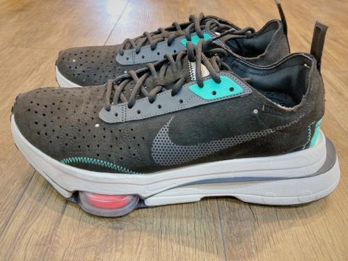ナイキのAir Zoom Type Black Menta