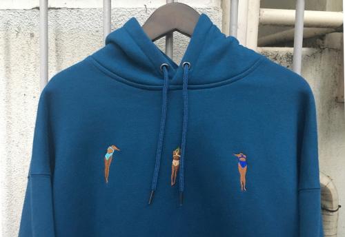 タイトブースプロダクションのプルオーバーパーカー