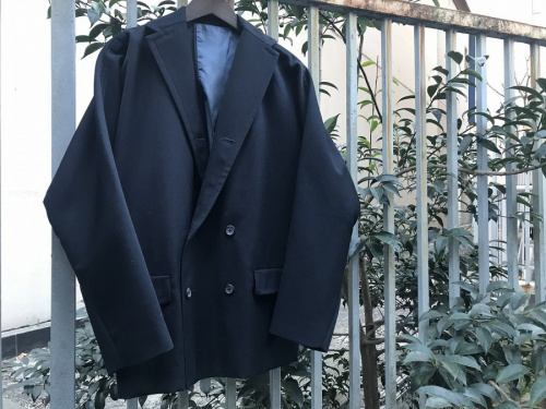 ビジネスアイテムのTOMORROWLAND