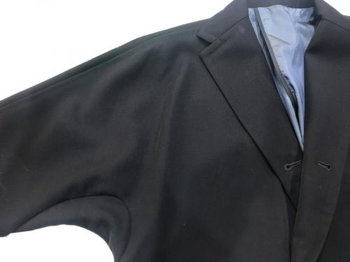 トゥモローランドのジャケット