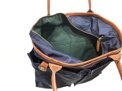 フェリージのヘルメットバッグ