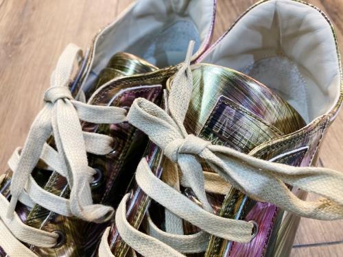 スニーカーの古着