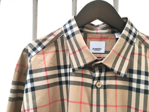 バーバリーのシャツ