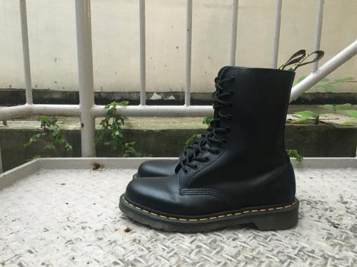 ト゛クターマーチンのブーツ