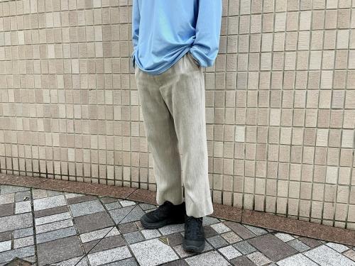 オーラリーのスラックス