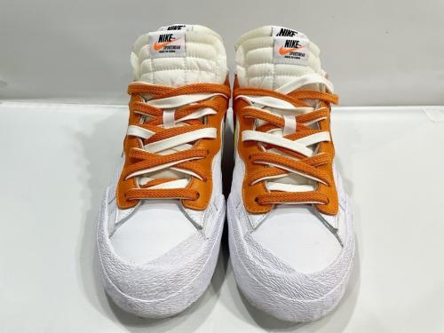 ナイキ×サカイのスニーカー