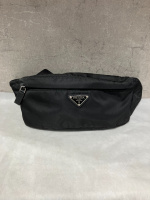 大人気ラグジュアリーブランド【 PRADA / プラダ】より「リナイロン