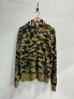 00s アベイシングエイプ パーカー S BAPE ストリート ape 短丈 A BATHING APE（ア ベイシング エイプ）】ストリートのカリスマ的