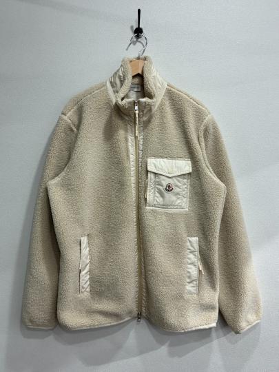 「ラグジュアリーブランドのMONCLER 」