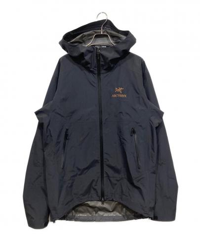 「アウトドアブランドのARC'TERYX 」