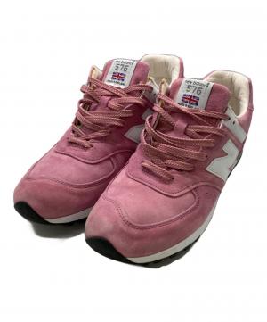 「スニーカーのNEW BALANCE 」