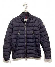 「ラグジュアリーブランドのMONCLER 」