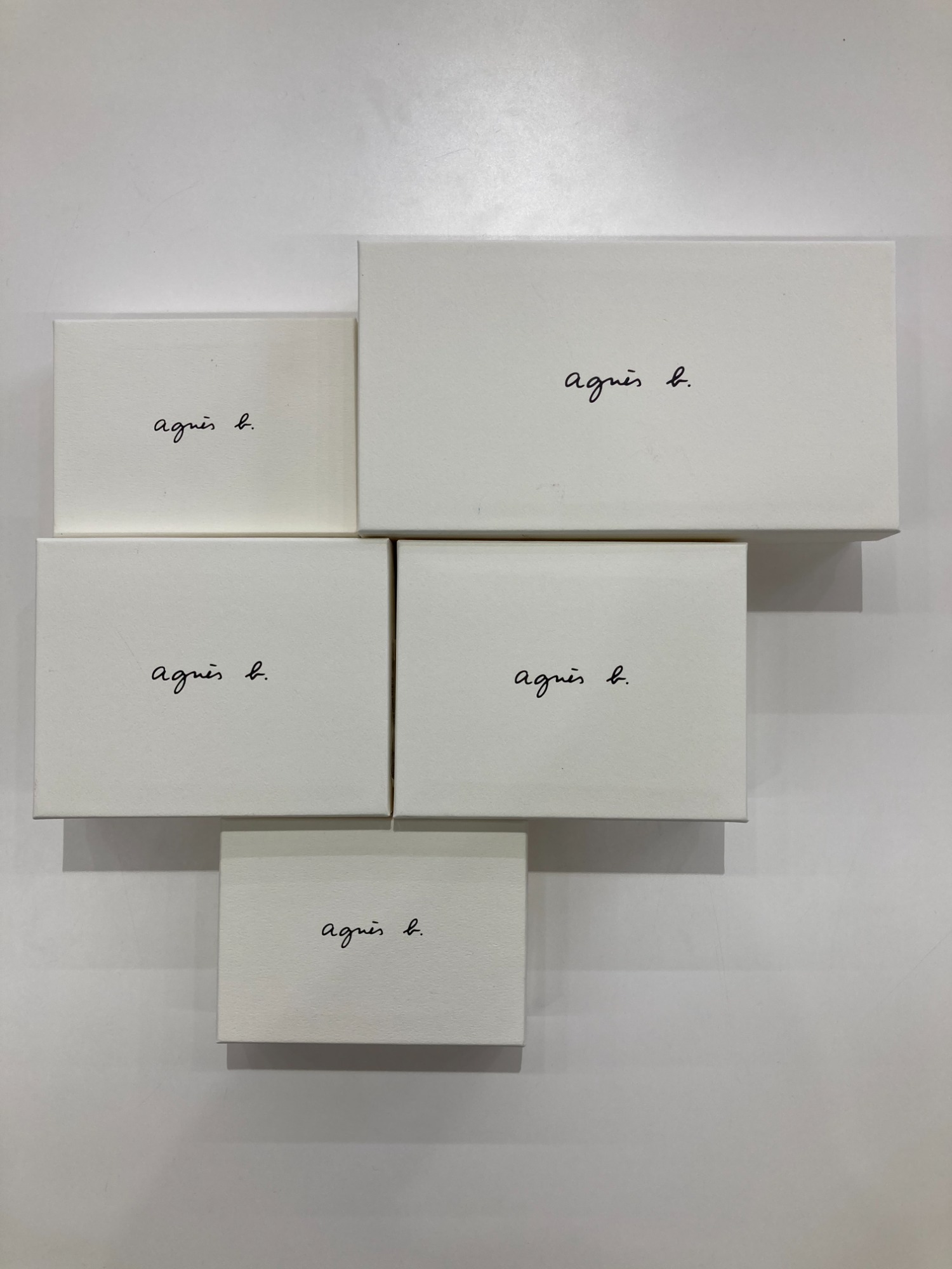agnes b(アニエス・ベー)の財布やバッグなど、ブランド小物買取
