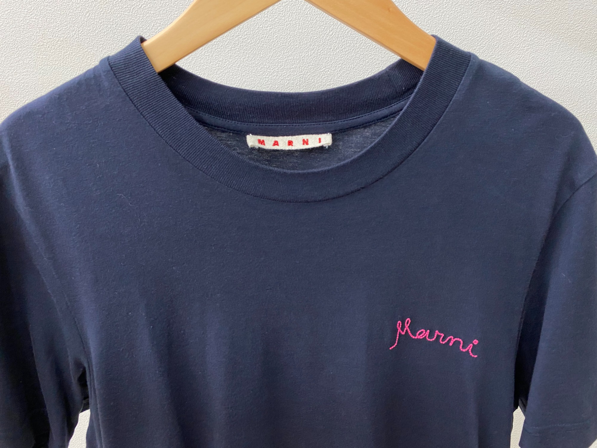 MARNI/マルニから色違いの刺繍Tシャツを多数買取入荷しており