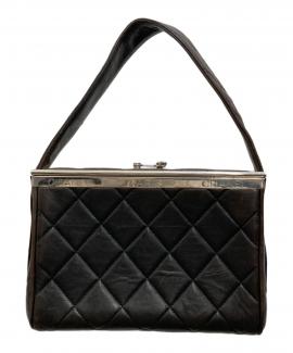 「ラグジュアリーブランドのCHANEL 」