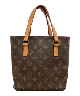 「ラグジュアリーブランドのLOUIS VUITTON 」