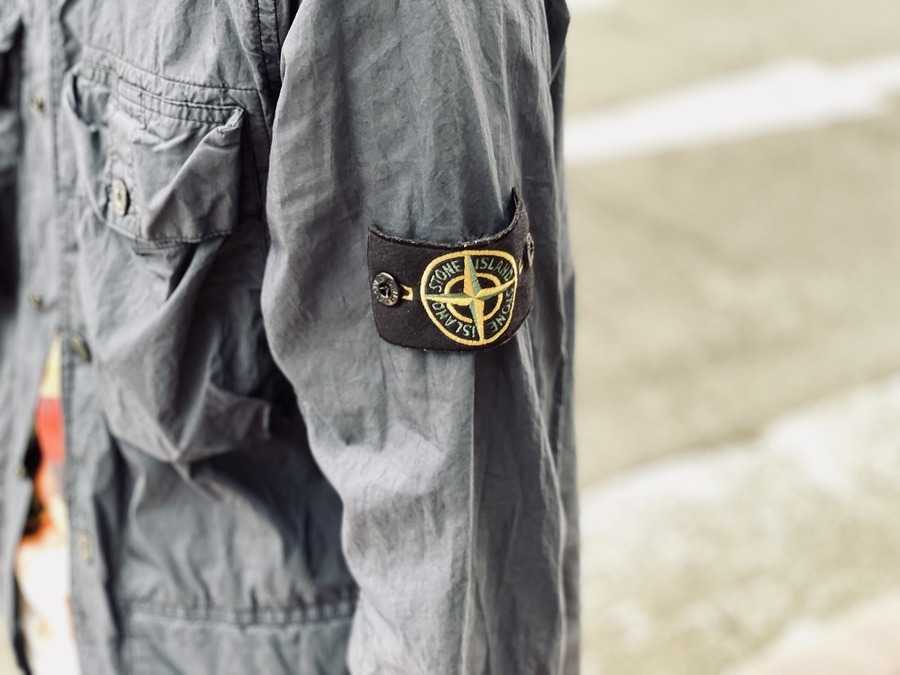 STONE ISLAND/ストーンアイランドよりナイロンメタルシャツを買取致し