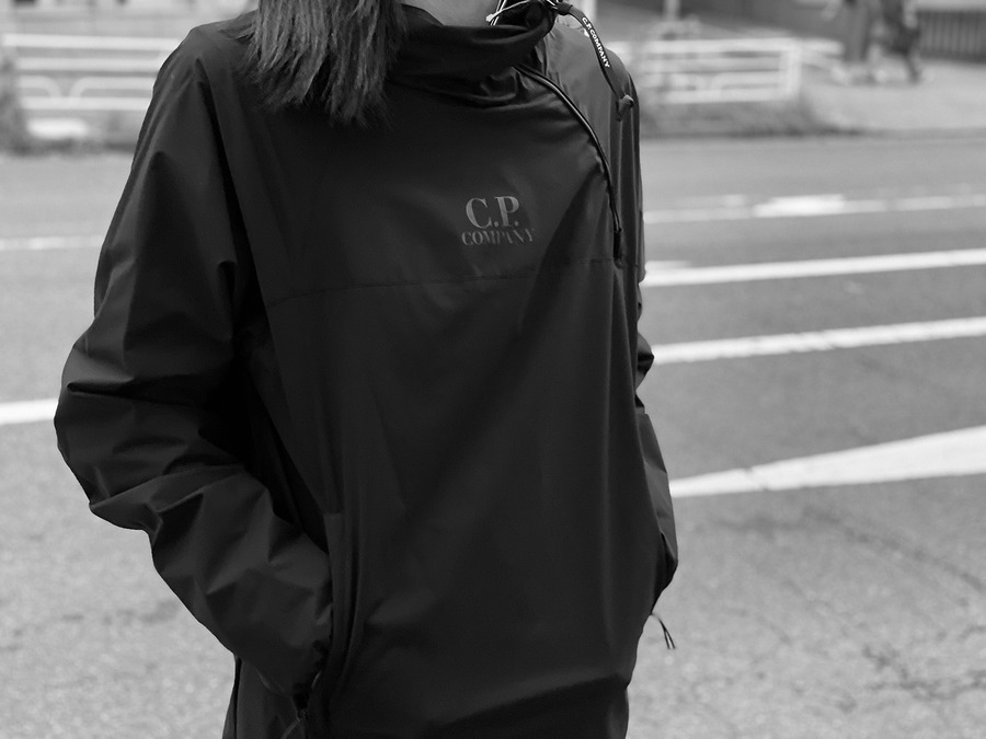 C.P COMPANY/ シーピーカンパニーよりPRO-TEK LOGO POPOVER