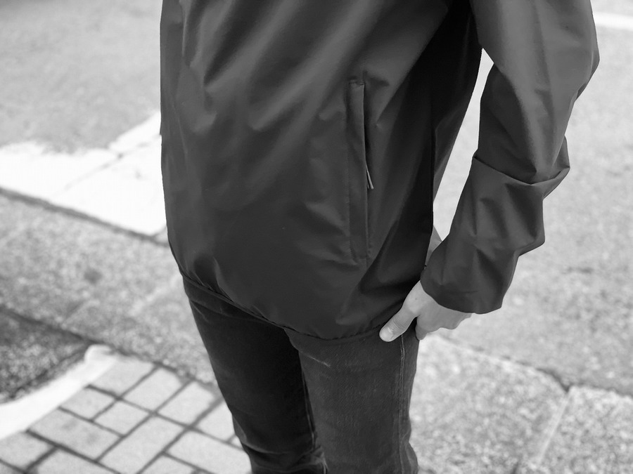 C.P COMPANY/ シーピーカンパニーよりPRO-TEK LOGO POPOVER