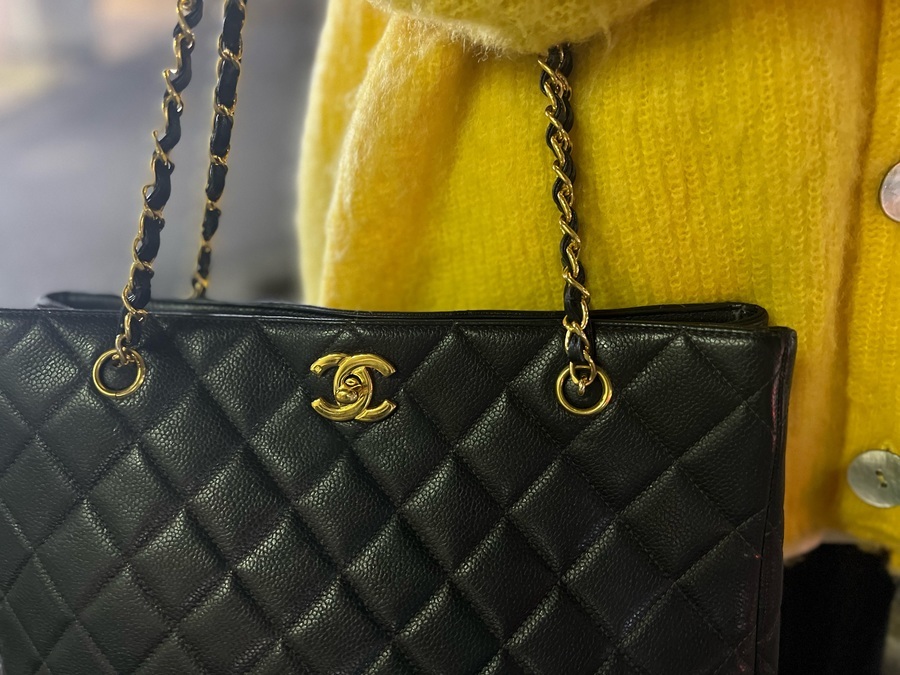 CHANEL/シャネルより、キャビアスキンキルティングトートバッグを買取