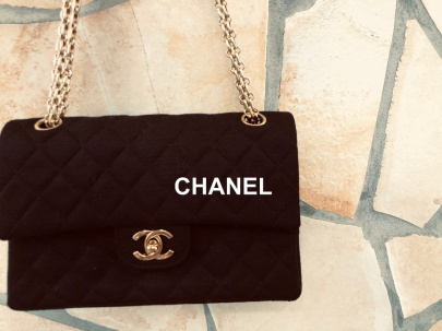 「ラグジュアリーブランドのCHANEL 」