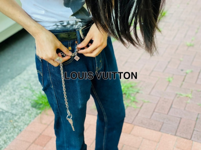 「ラグジュアリーブランドのLOUIS VUITTON 　 」